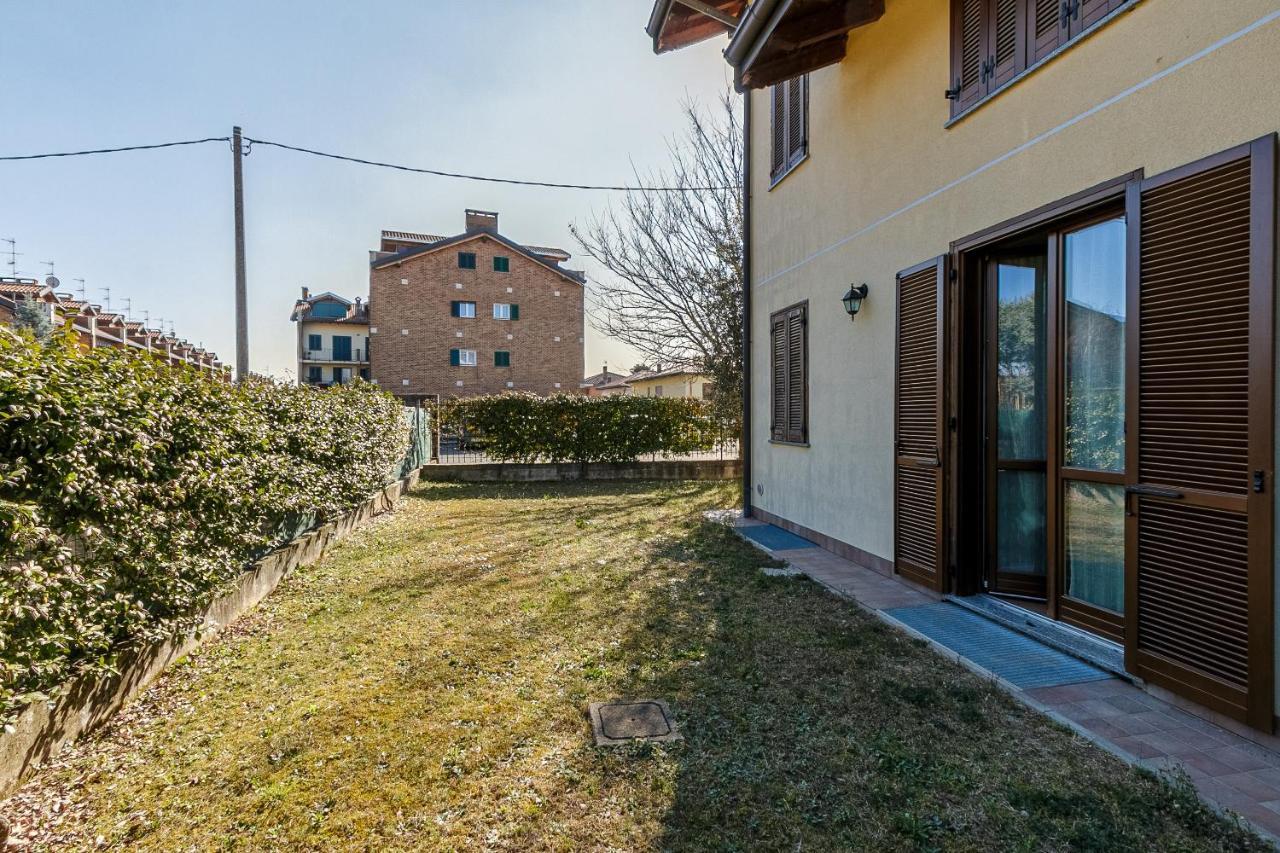 Le Quattro Stelle Villa Cardano Al Campo Exterior foto